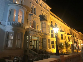 Гостиница Iris Hotel Llandudno  Лландидно